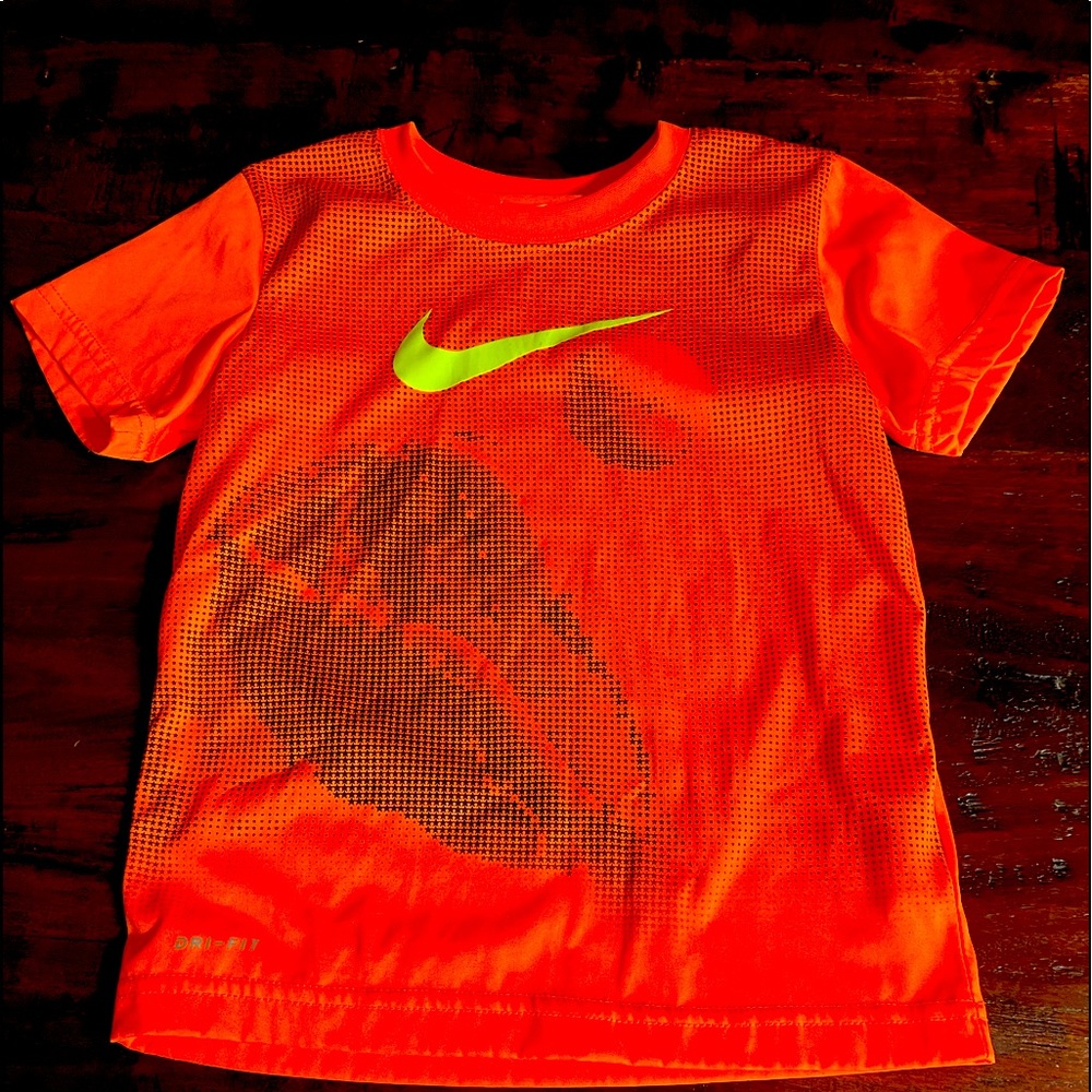 Youth size 6 NIKE orange
